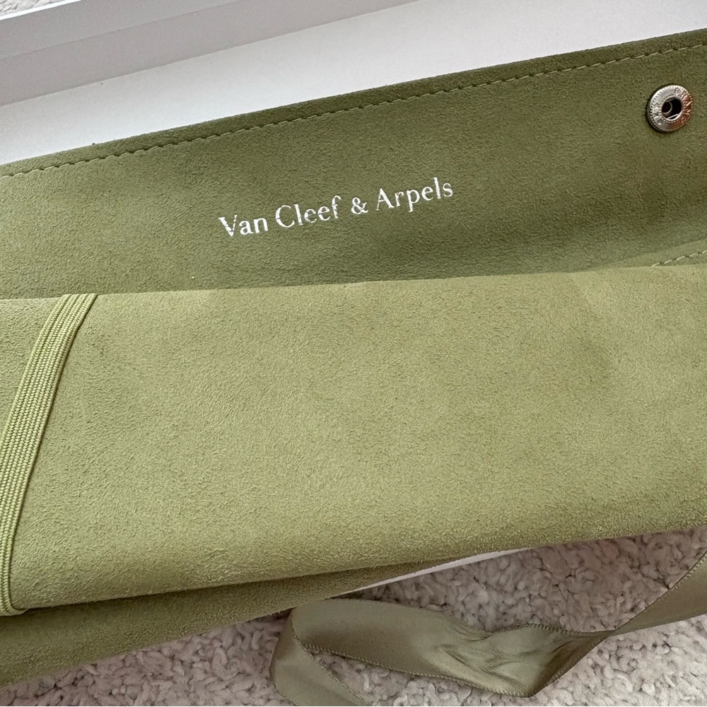 Authentic Van Cleef & Arpels Green Jewelry Pouch - image 2
